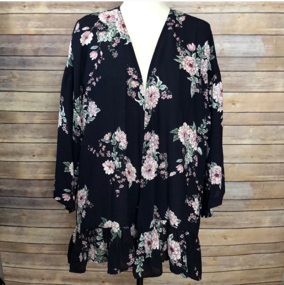 PLEIONE Floral Kimono Cardigan Size Medium
